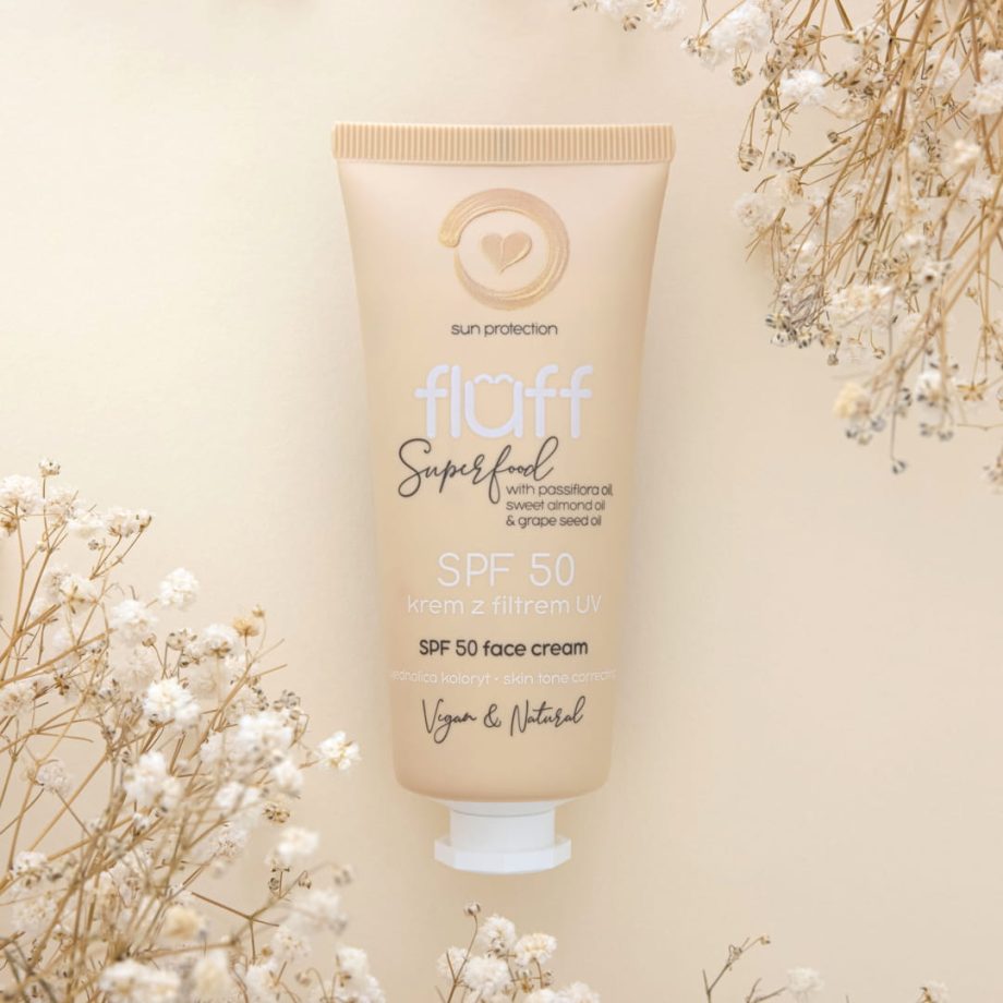 SPF50_sunscreen_face_cream_+fluff